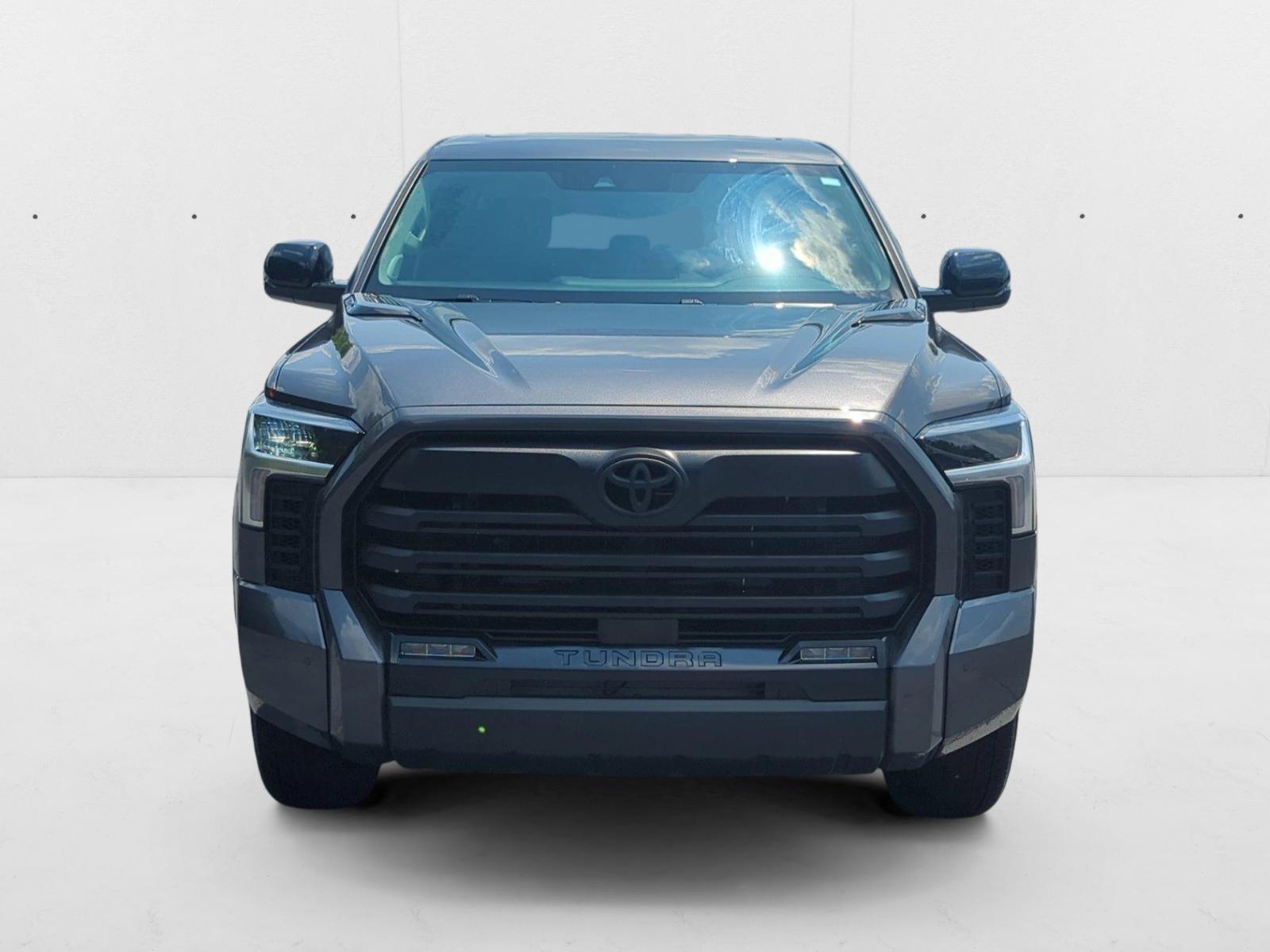 2024 Toyota Tundra Limited CrewMax photo 2