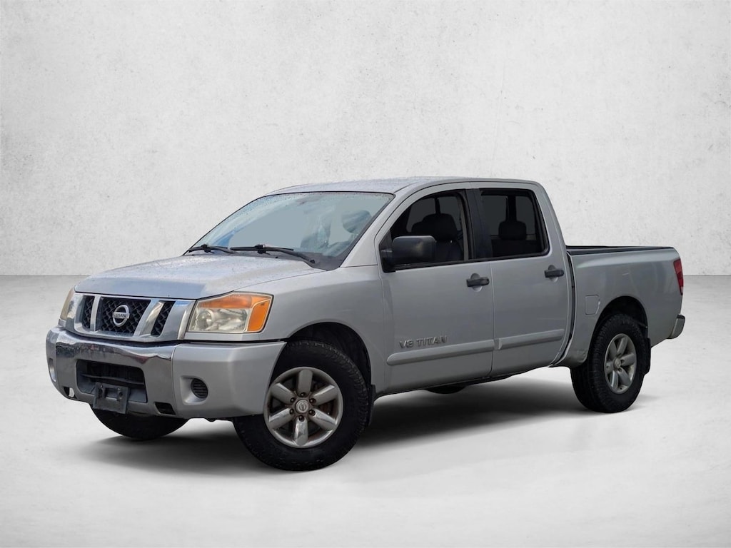 Used 2011 Nissan Titan SV Truck Crew Cab