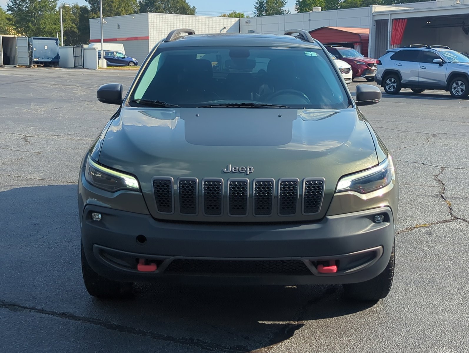 2019 Jeep Cherokee Trailhawk photo 2