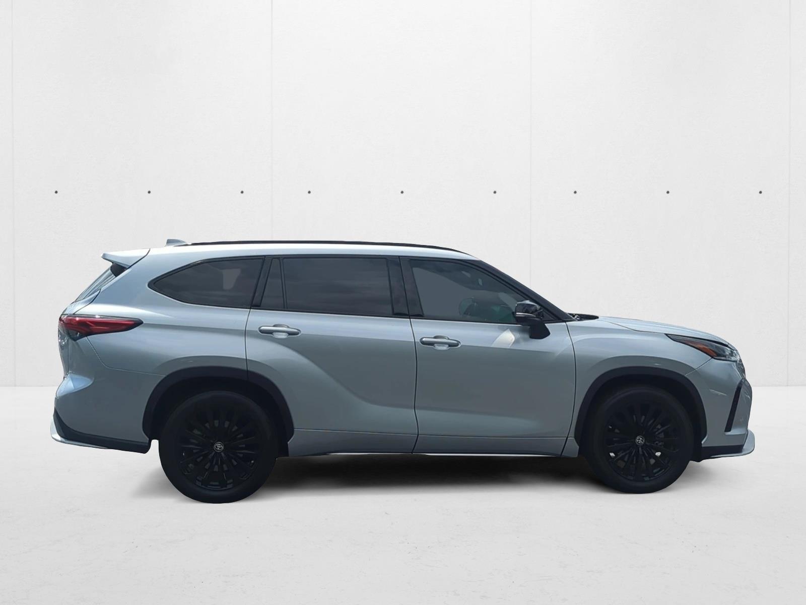 2023 Toyota Highlander XSE photo 2