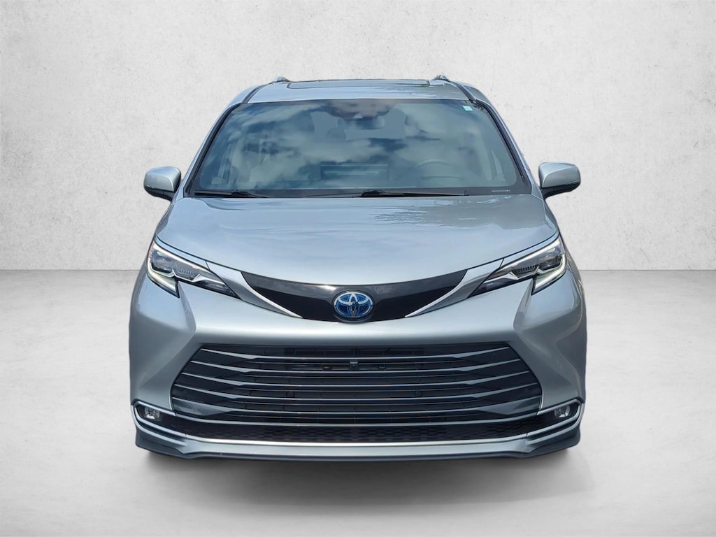 Certified 2025 Toyota Sienna Platinum 7 Passenger Van Passenger Van