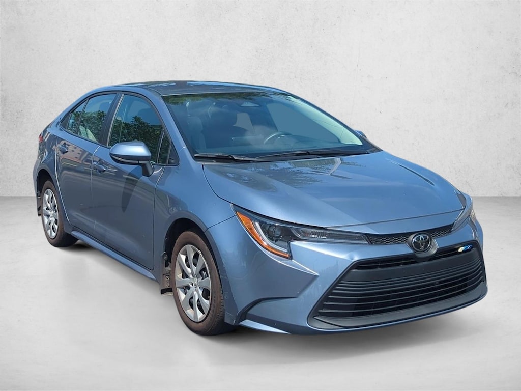 Certified 2025 Toyota Corolla LE Sedan