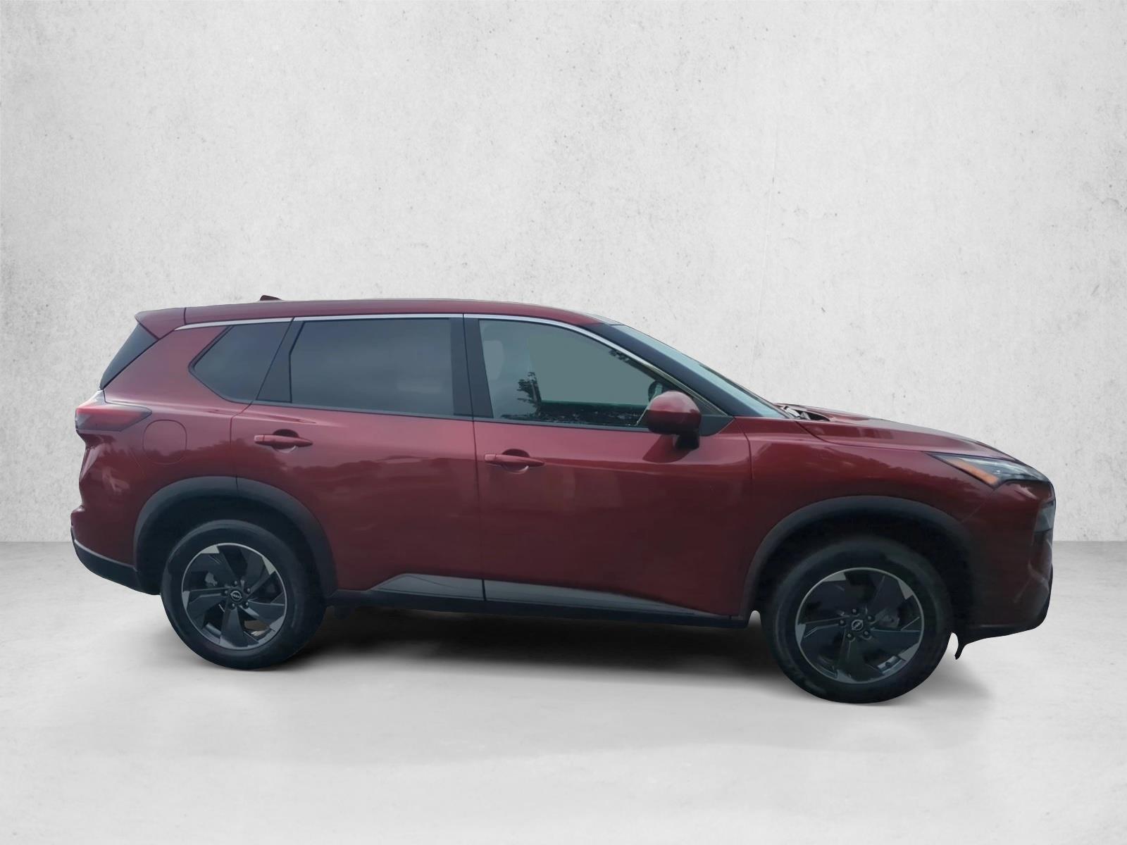 2024 Nissan Rogue SV photo 2