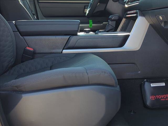 2025 Toyota Tundra SR5 - Photo 18