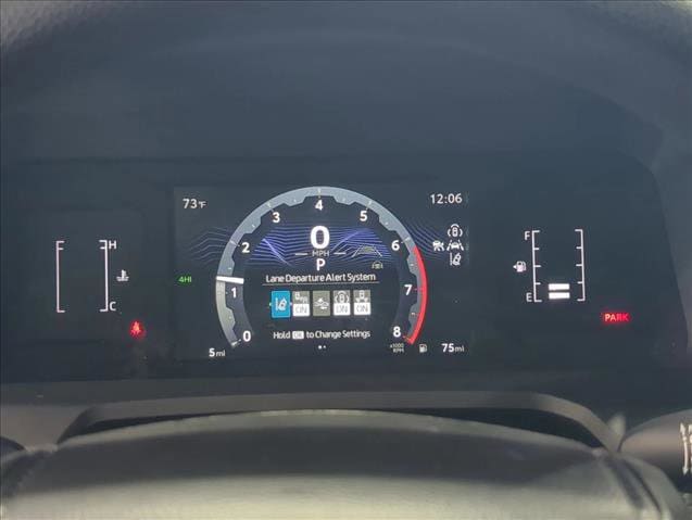 2025 Toyota Tacoma SR5 - Photo 10