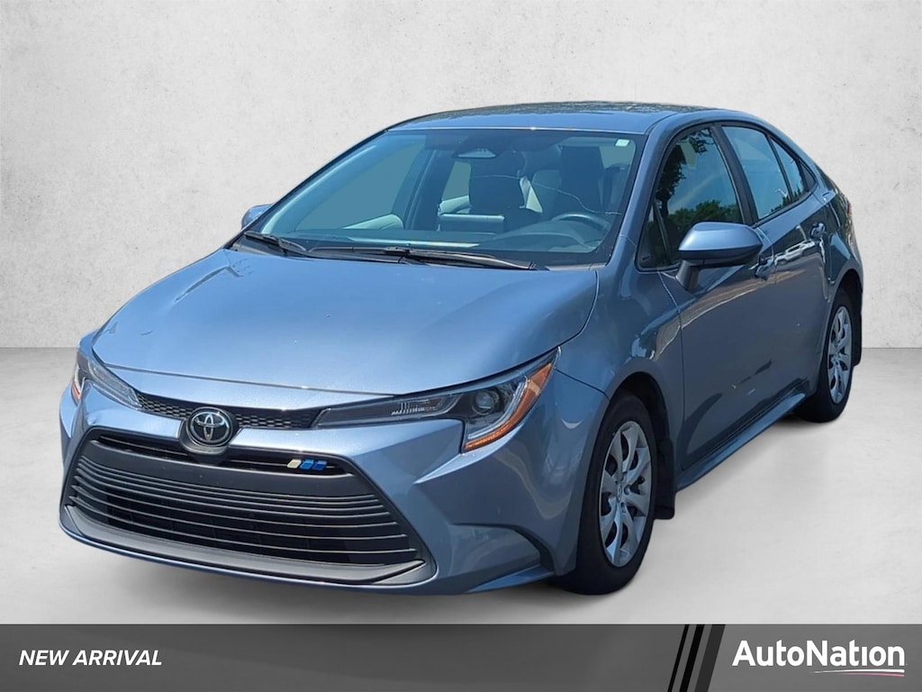 Certified 2025 Toyota Corolla LE Sedan