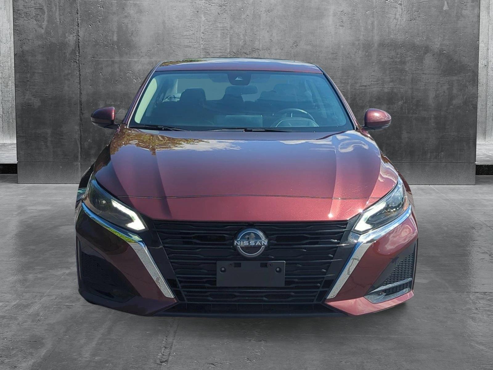 2024 Nissan Altima 2.5 SL photo 2