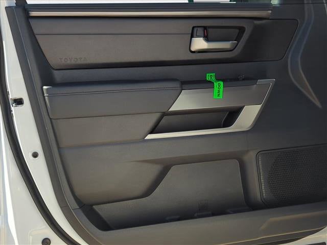 2025 Toyota Tundra SR5 - Photo 10