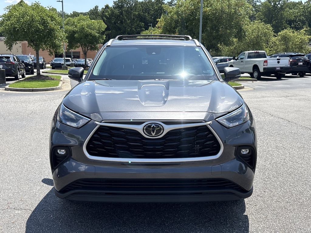Used 2022 Toyota Highlander XLE SUV