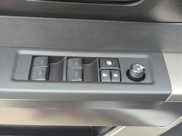 2025 Toyota Tundra SR5 - Photo 11