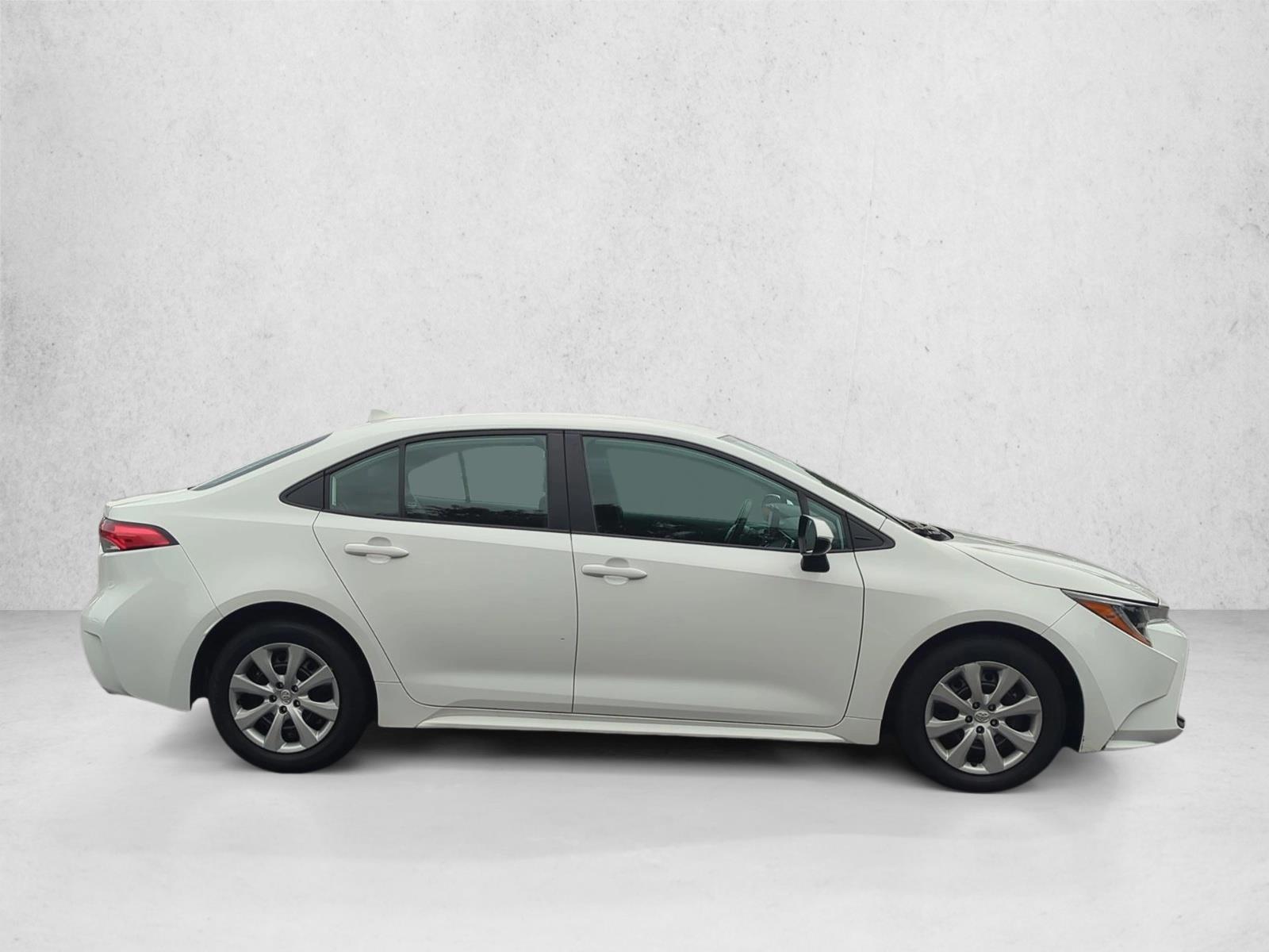 2024 Toyota Corolla LE photo 4