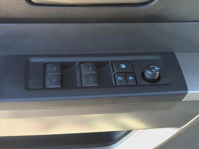 2025 Toyota Tundra SR5 - Photo 11