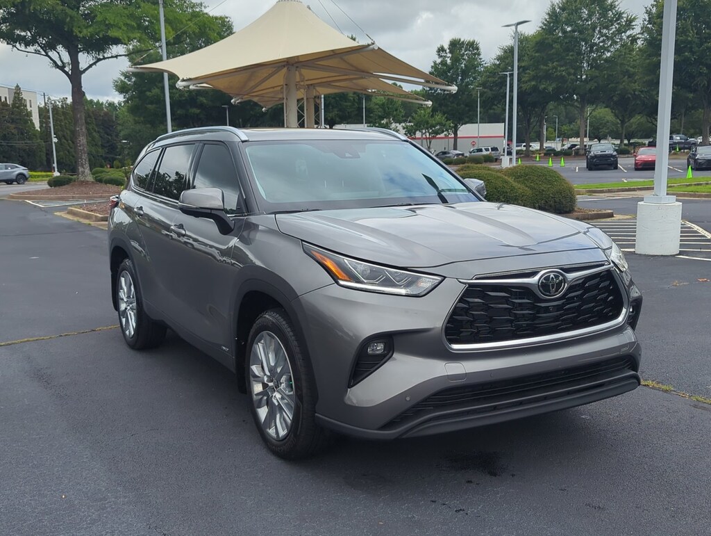 Used 2026 Toyota Highlander Hybrid Limited SUV