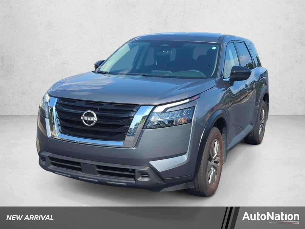 Used 2025 Nissan Pathfinder S SUV