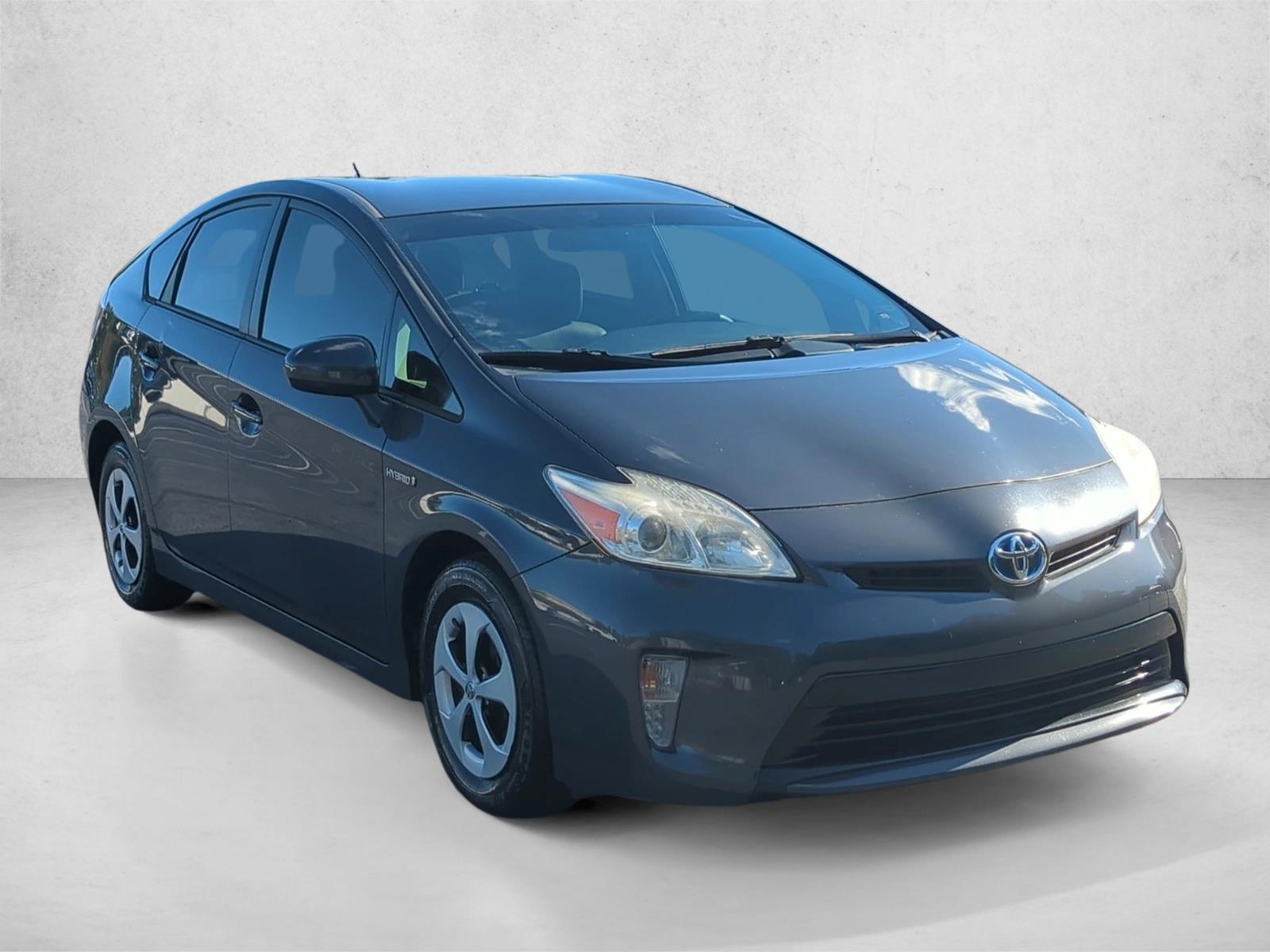 2012 Toyota Prius Two photo 3