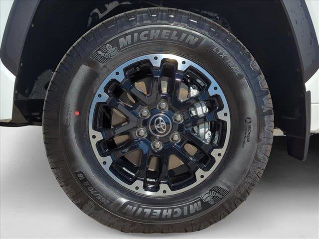 2025 Toyota Tundra SR5 - Photo 9