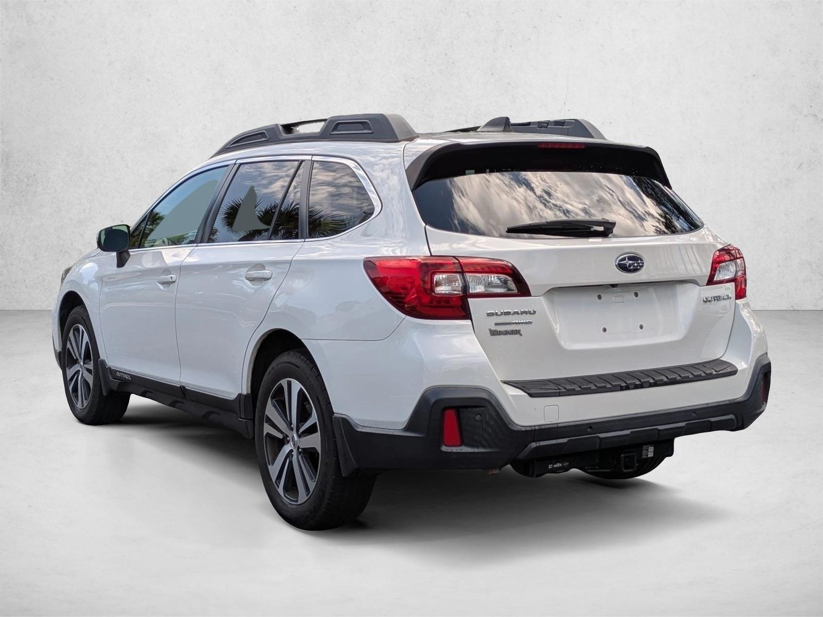2018 Subaru Outback Limited - Photo 8