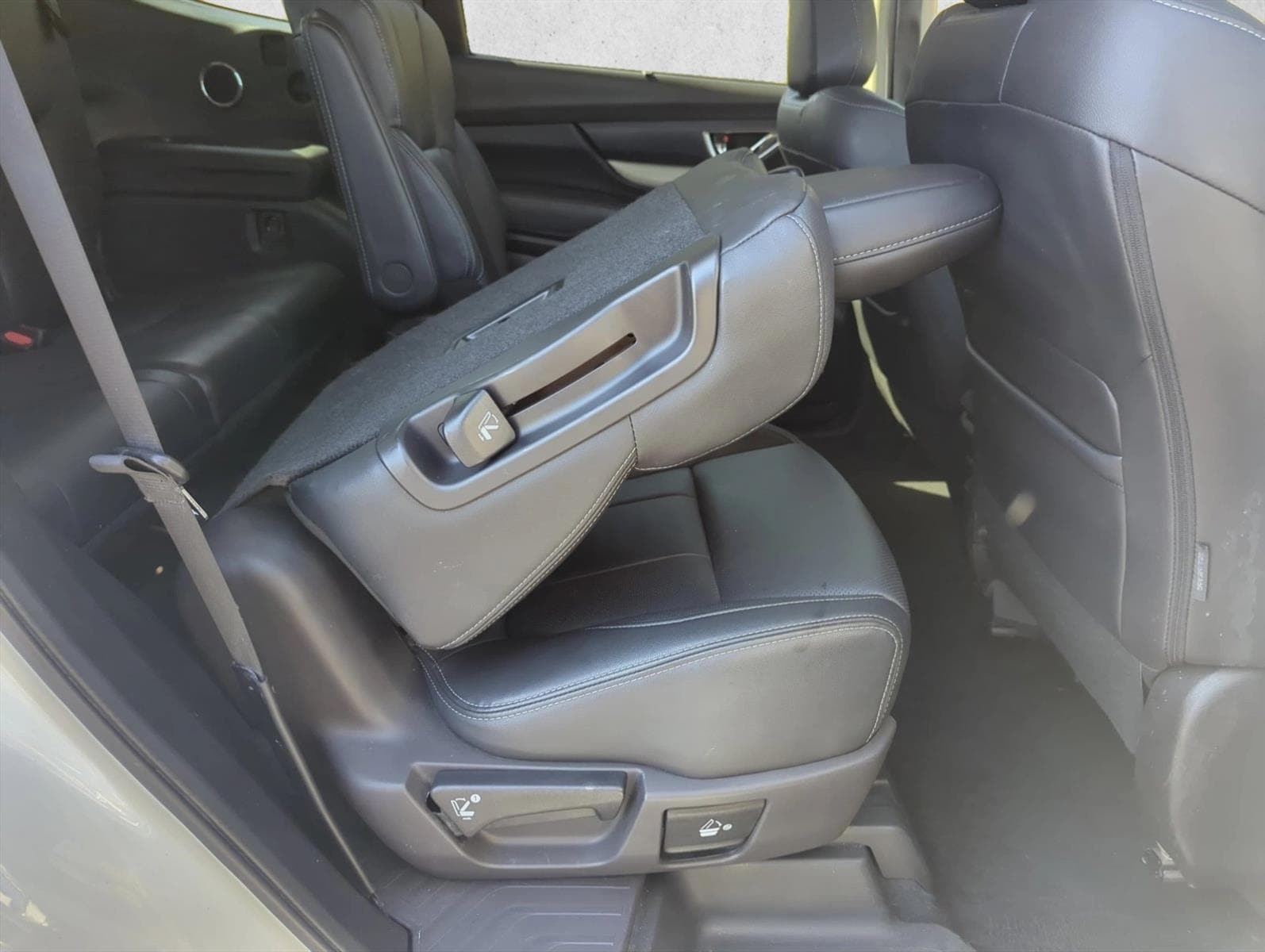 2022 Subaru Ascent Limited - Photo 23