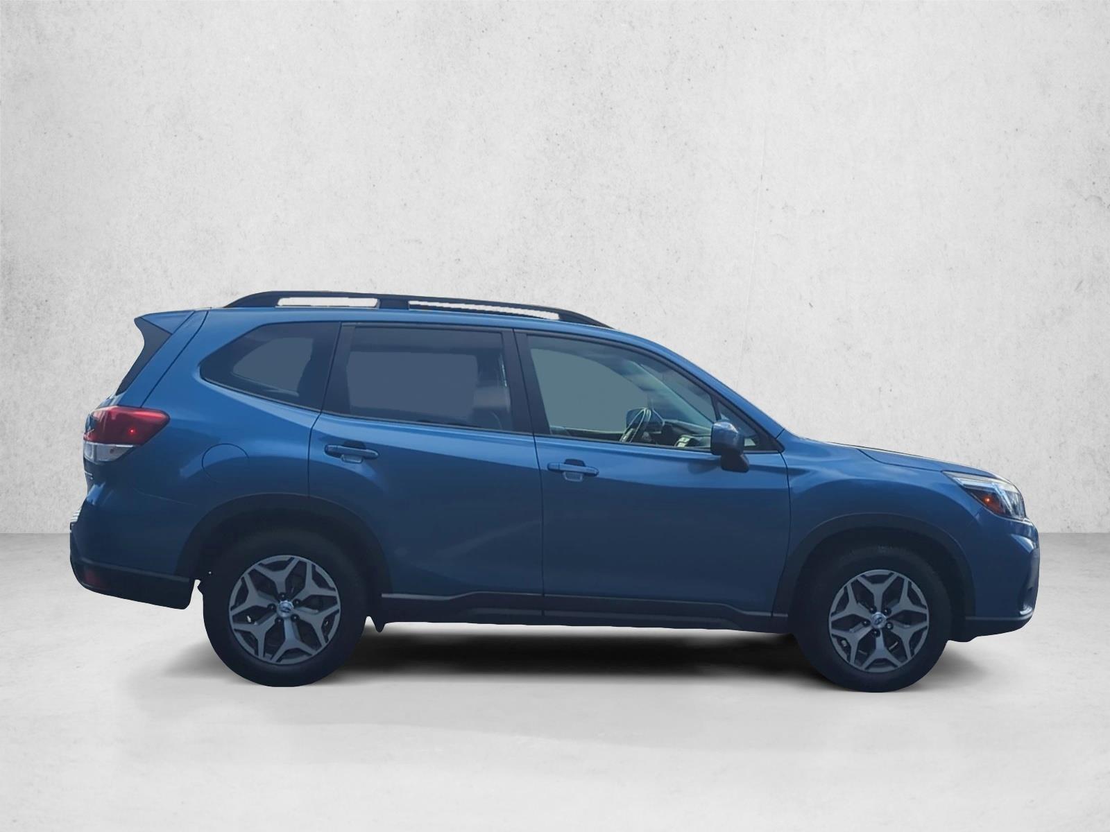 2019 Subaru Forester Premium photo 4