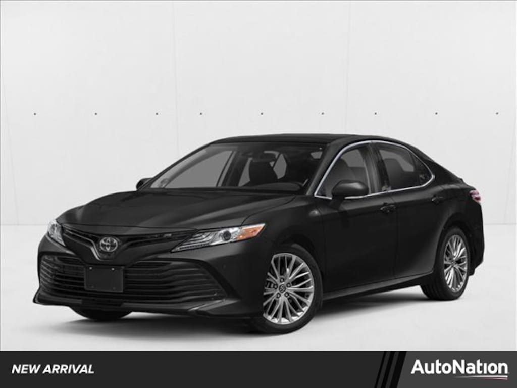 Used 2019 Toyota Camry XLE Sedan