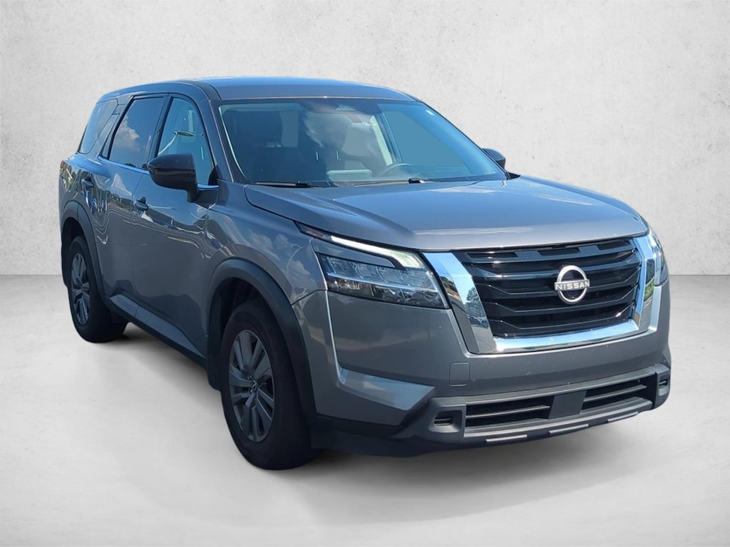 Used 2025 Nissan Pathfinder S SUV