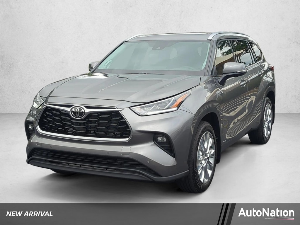 Certified 2026 Toyota Highlander Hybrid Limited SUV