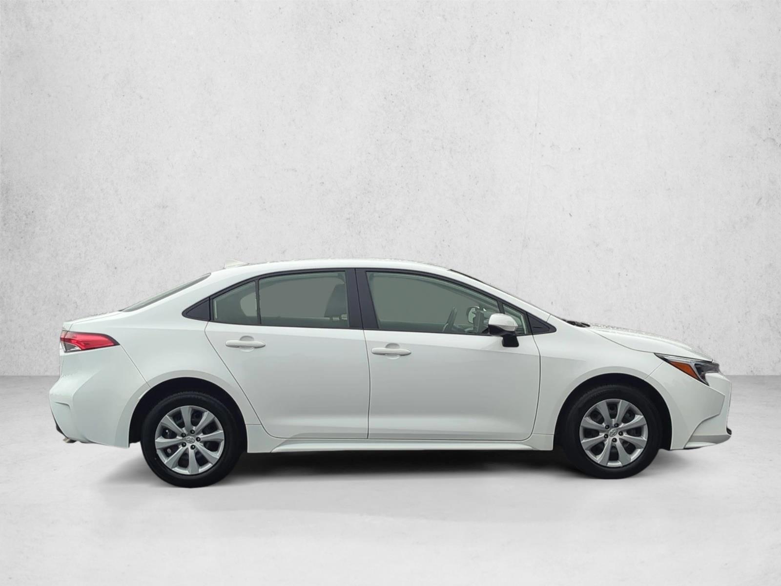 2025 Toyota Corolla Hybrid LE photo 4
