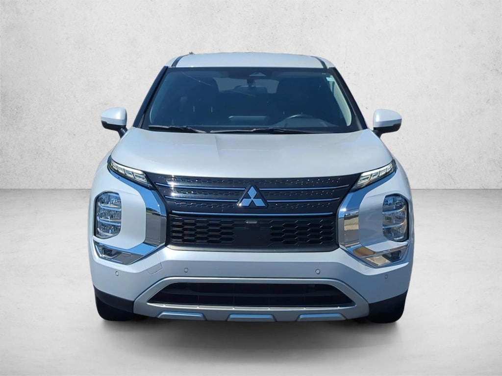 Used 2024 Mitsubishi Outlander SE SUV