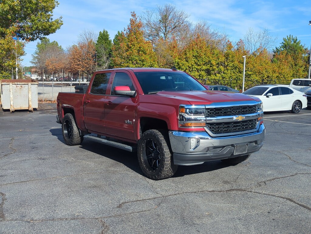 Used 2018 Chevrolet Silverado 1500 LT w/1LT Truck Crew Cab