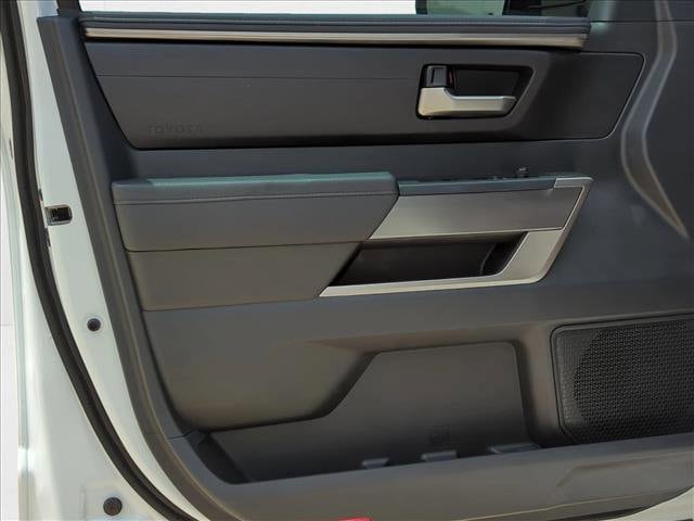 2024 Toyota Tundra SR5 - Photo 10