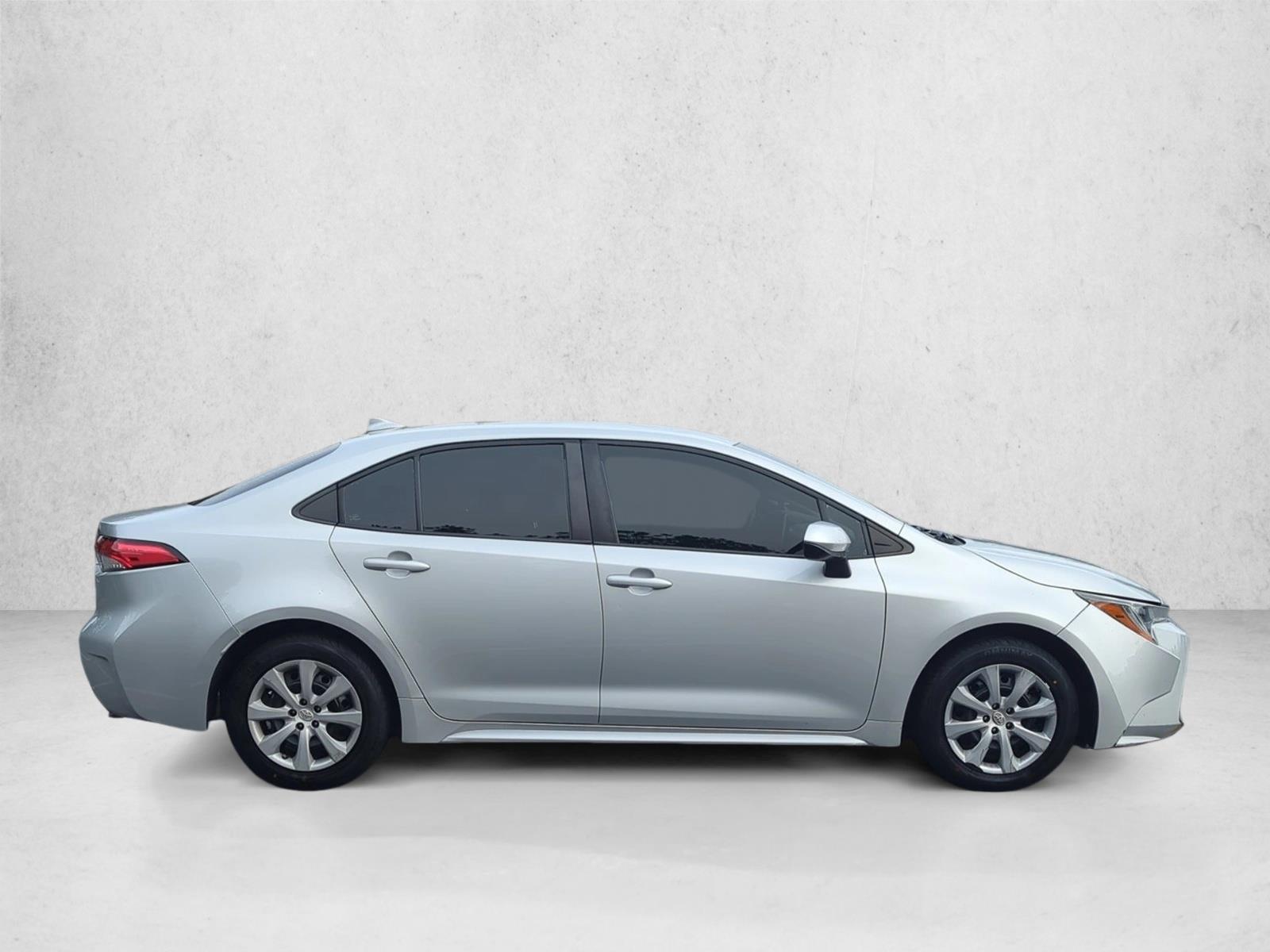 2020 Toyota Corolla LE photo 4