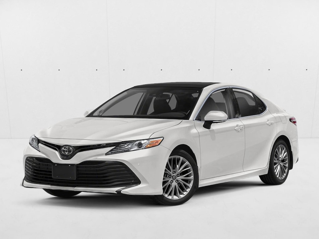 Used 2018 Toyota Camry XLE Sedan