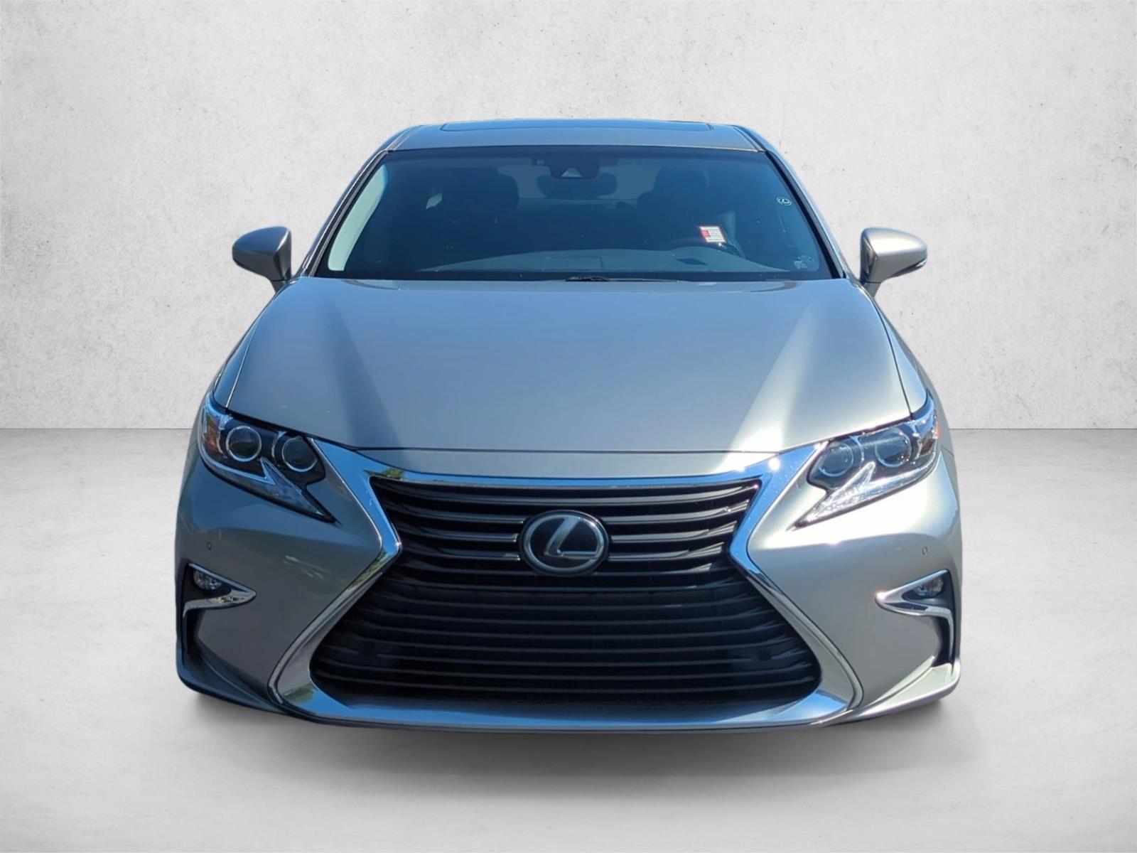2016 Lexus ES 350 photo 2