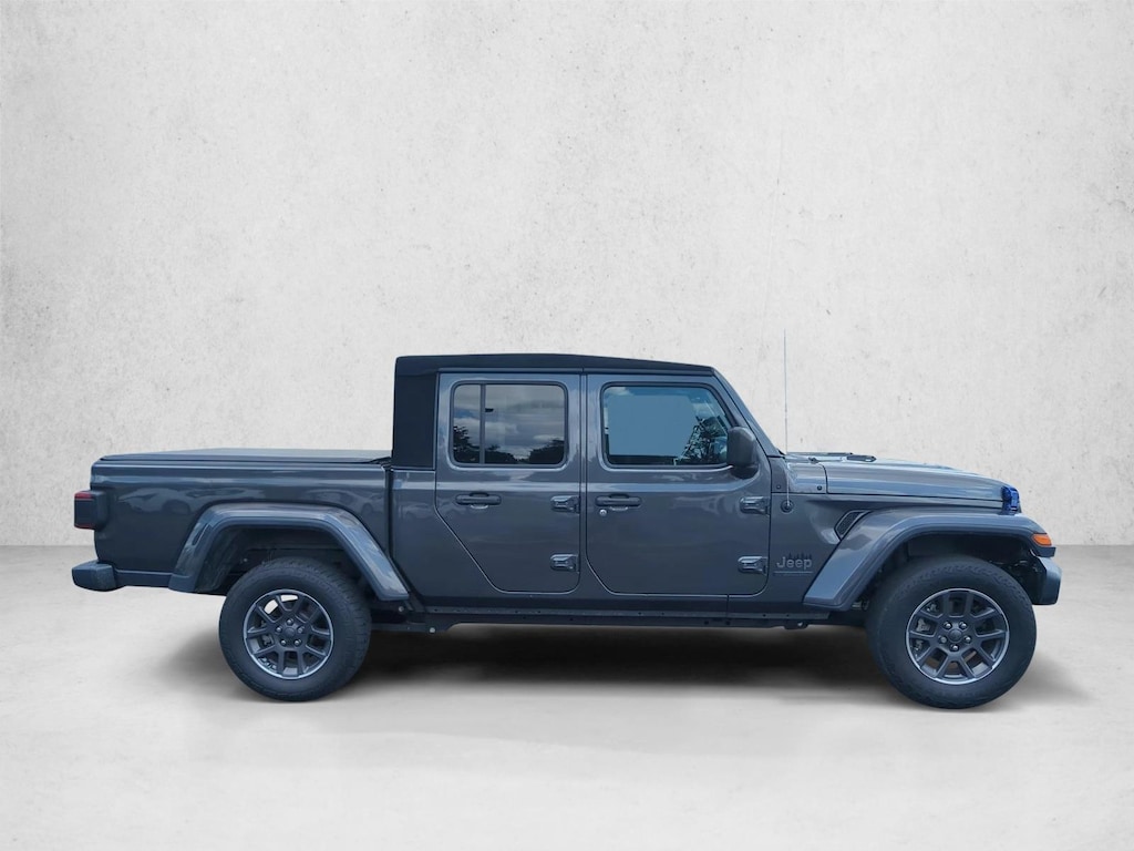 Used 2021 Jeep Gladiator Sport Truck Crew Cab