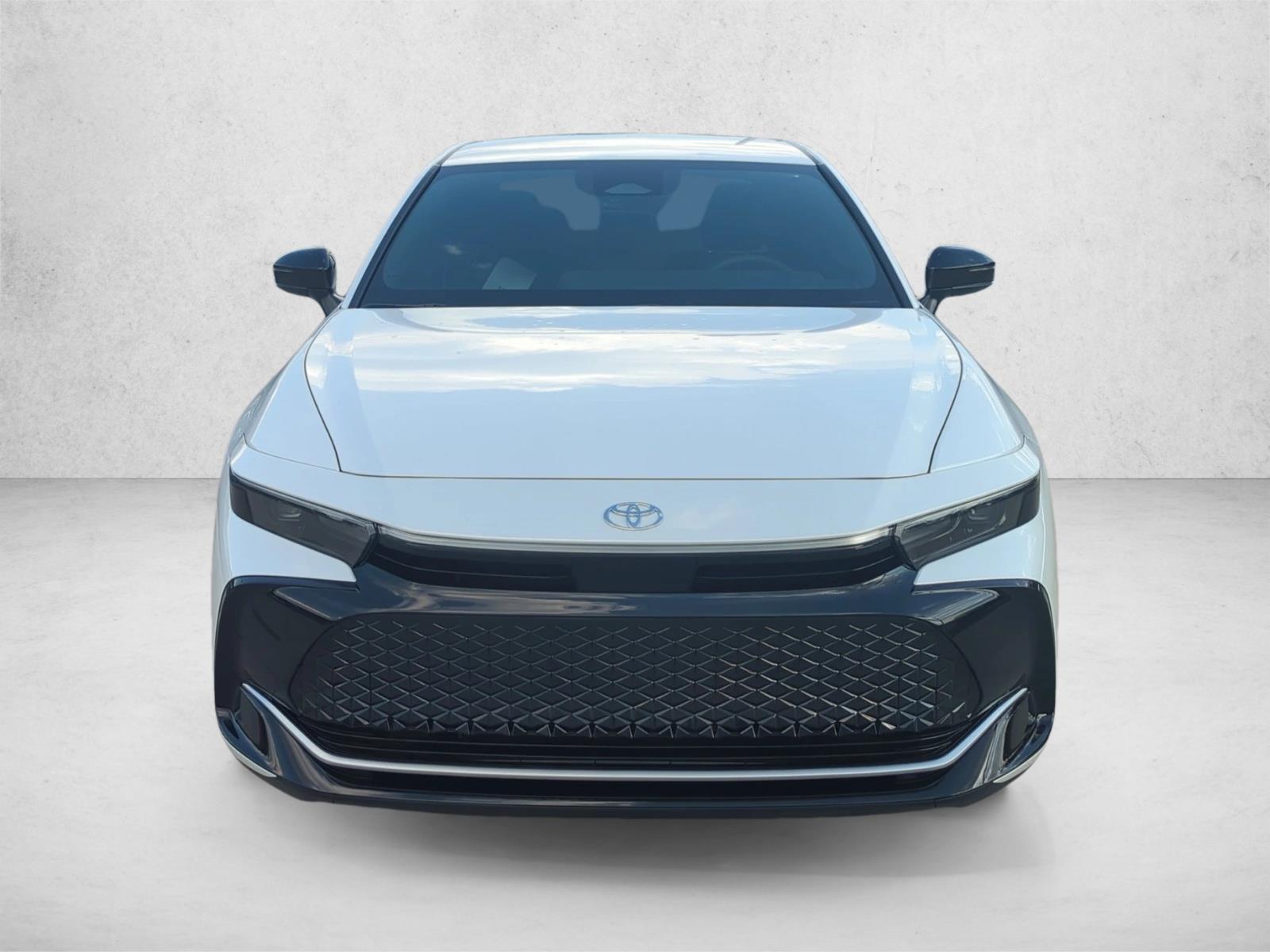 2026 Toyota Crown XLE photo 2