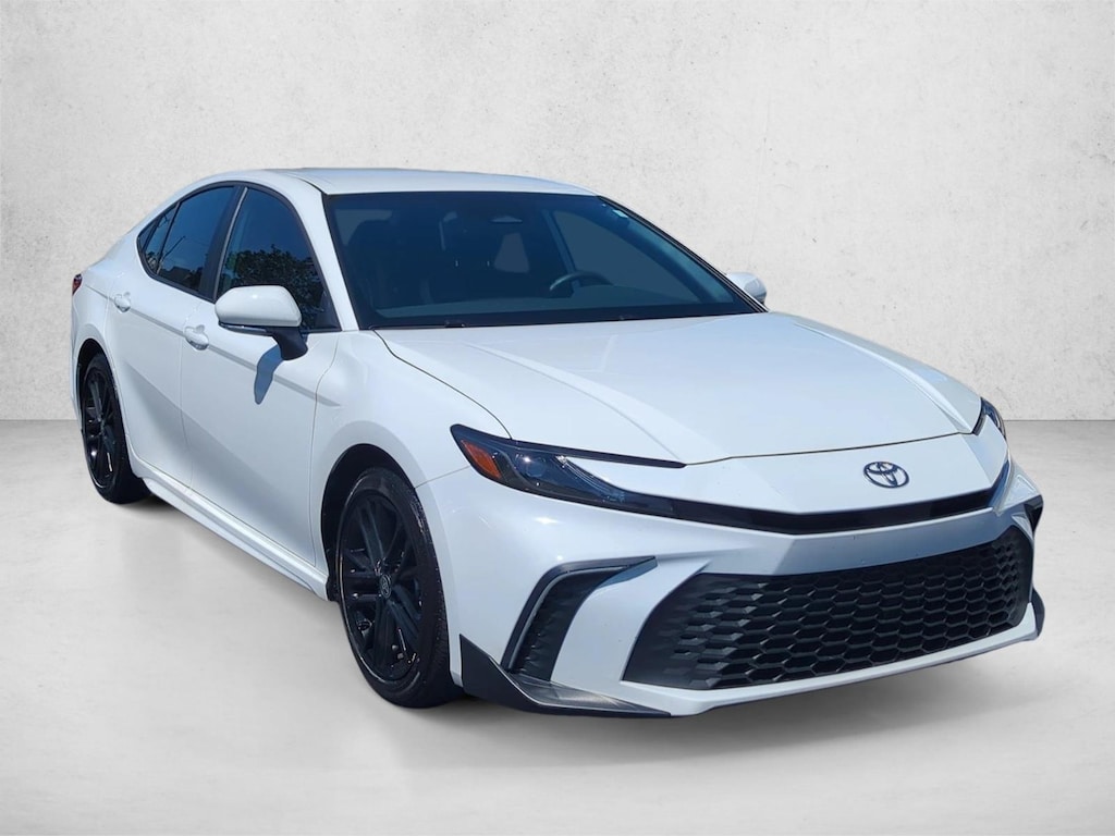 Used 2025 Toyota Camry SE Sedan