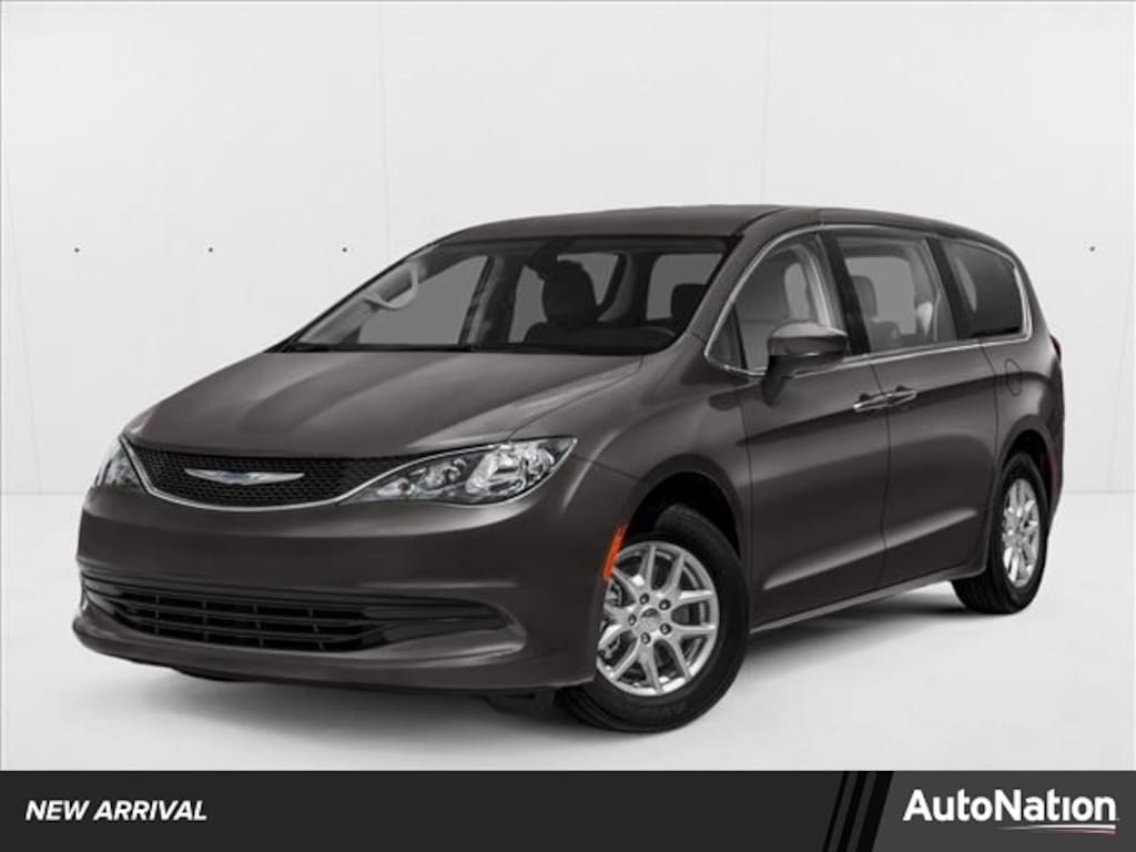 Used 2018 Chrysler Pacifica Touring Van