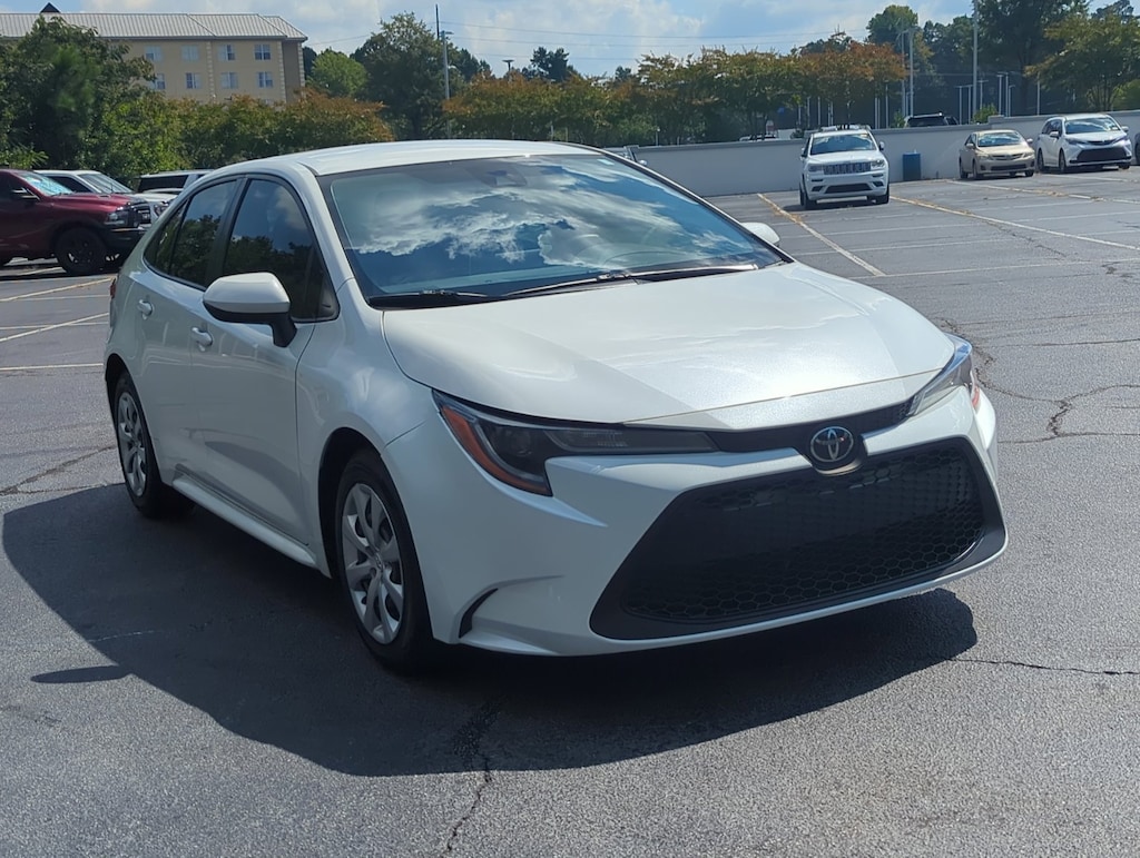 Used 2021 Toyota Corolla LE Sedan