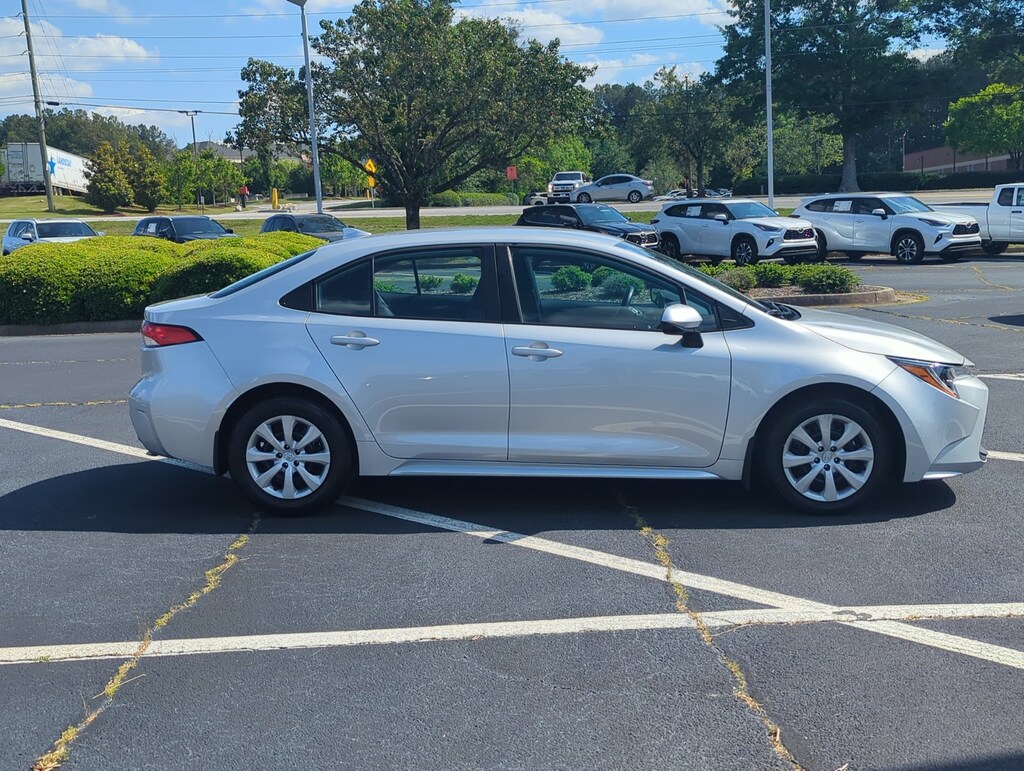 Used 2025 Toyota Corolla LE Sedan