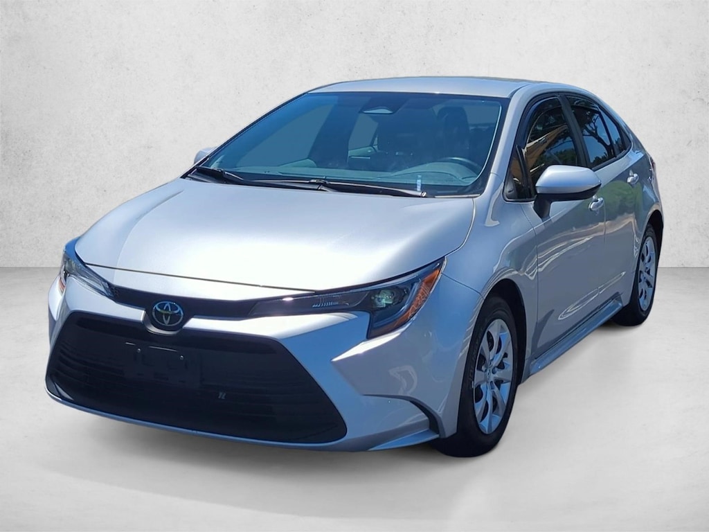 Certified 2025 Toyota Corolla LE Sedan