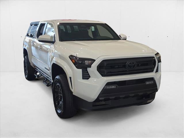 2025 Toyota Tacoma SR5 - Photo 3