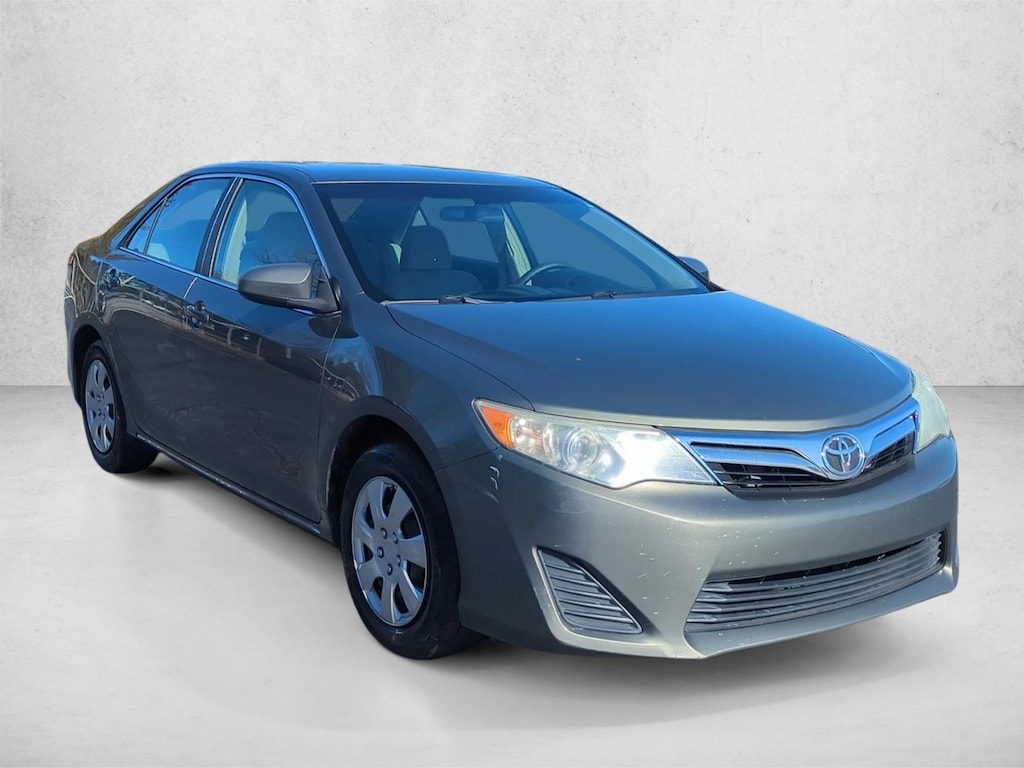 Used 2014 Toyota Camry LE Sedan