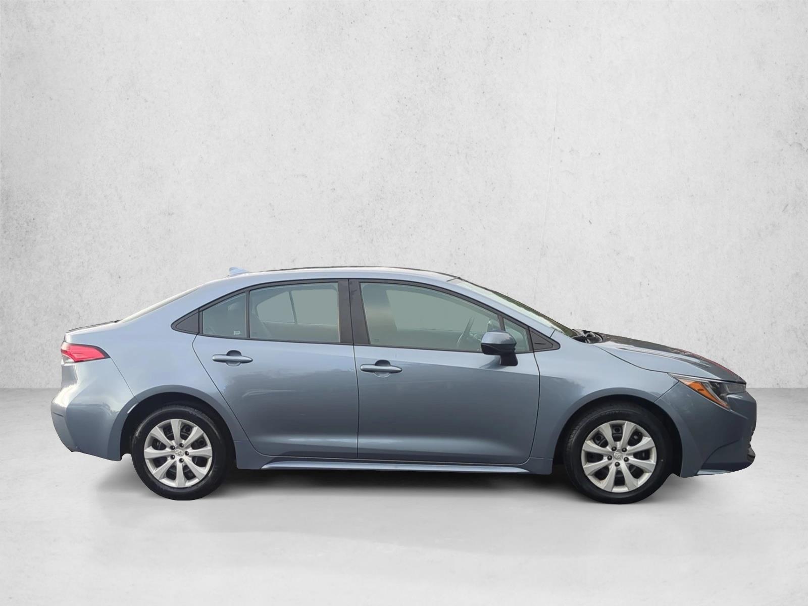 2024 Toyota Corolla LE photo 4