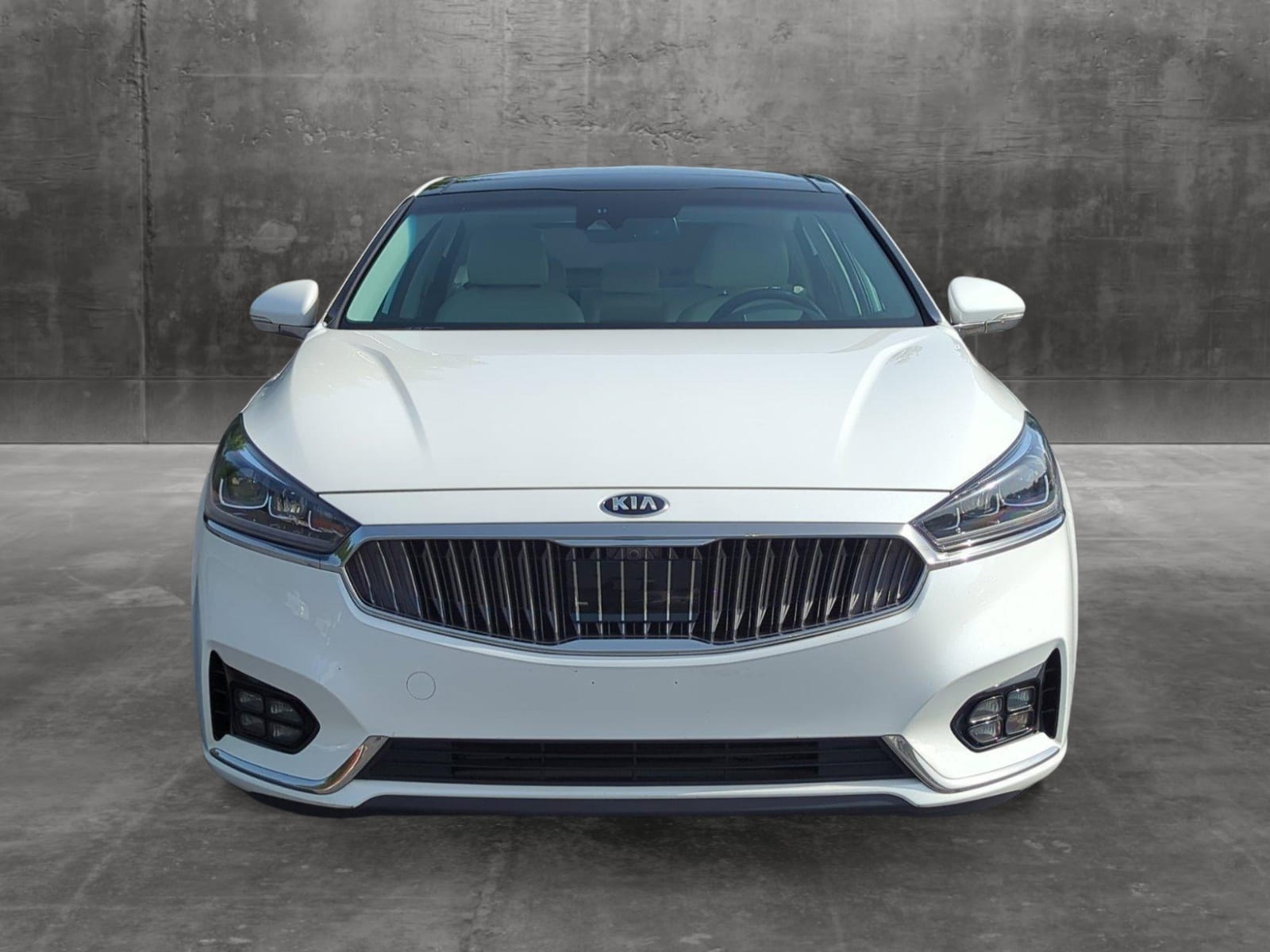 Used 2017 Kia Cadenza Limited with VIN KNALC4J15H5066140 for sale in Lithia Springs, GA