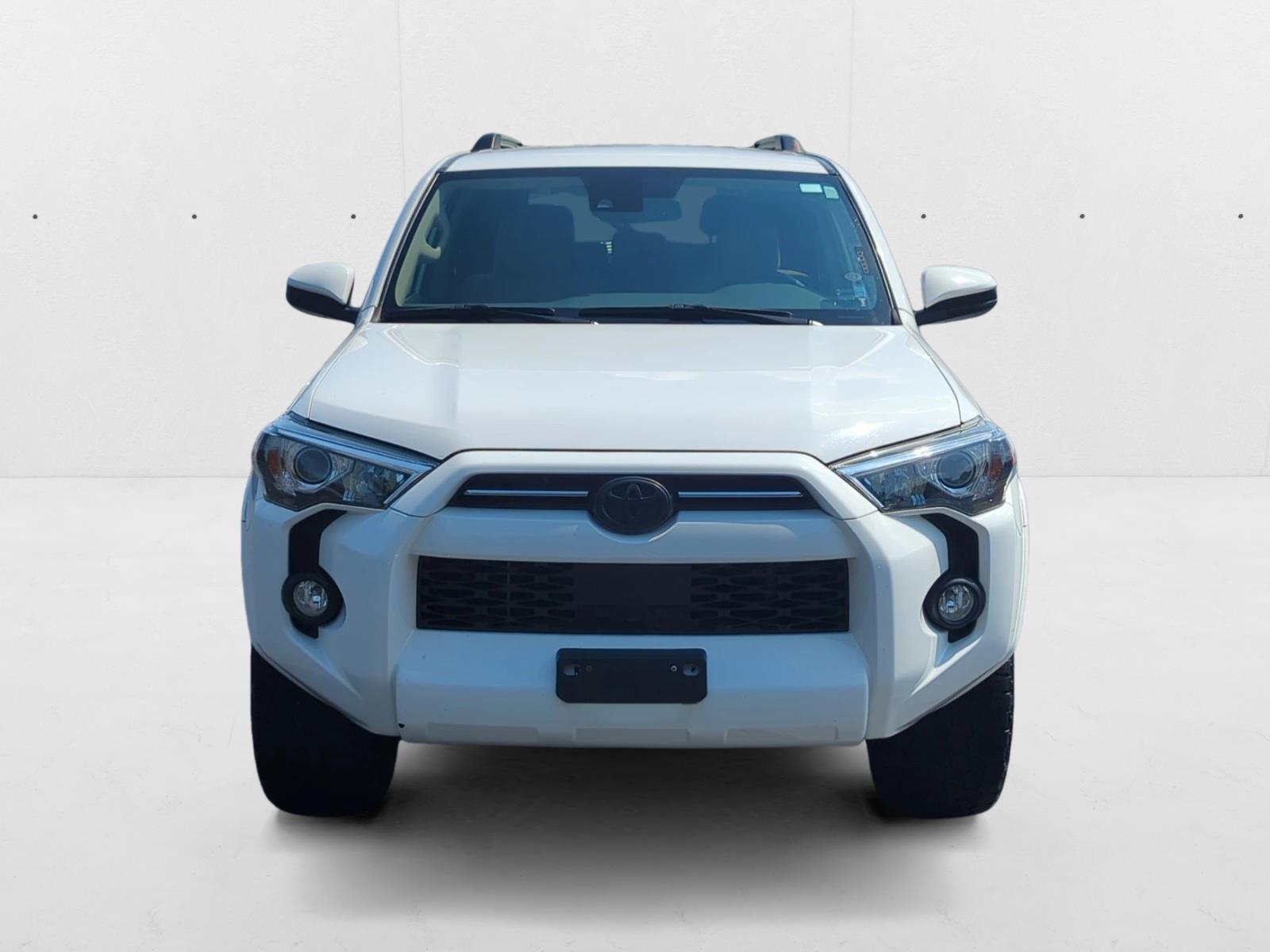 2020 Toyota 4Runner SR5 photo 2