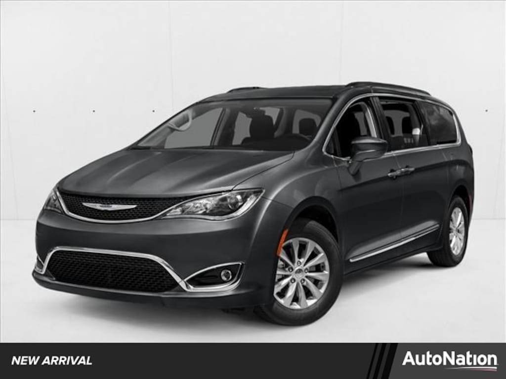 Used 2017 Chrysler Pacifica Touring-L Van