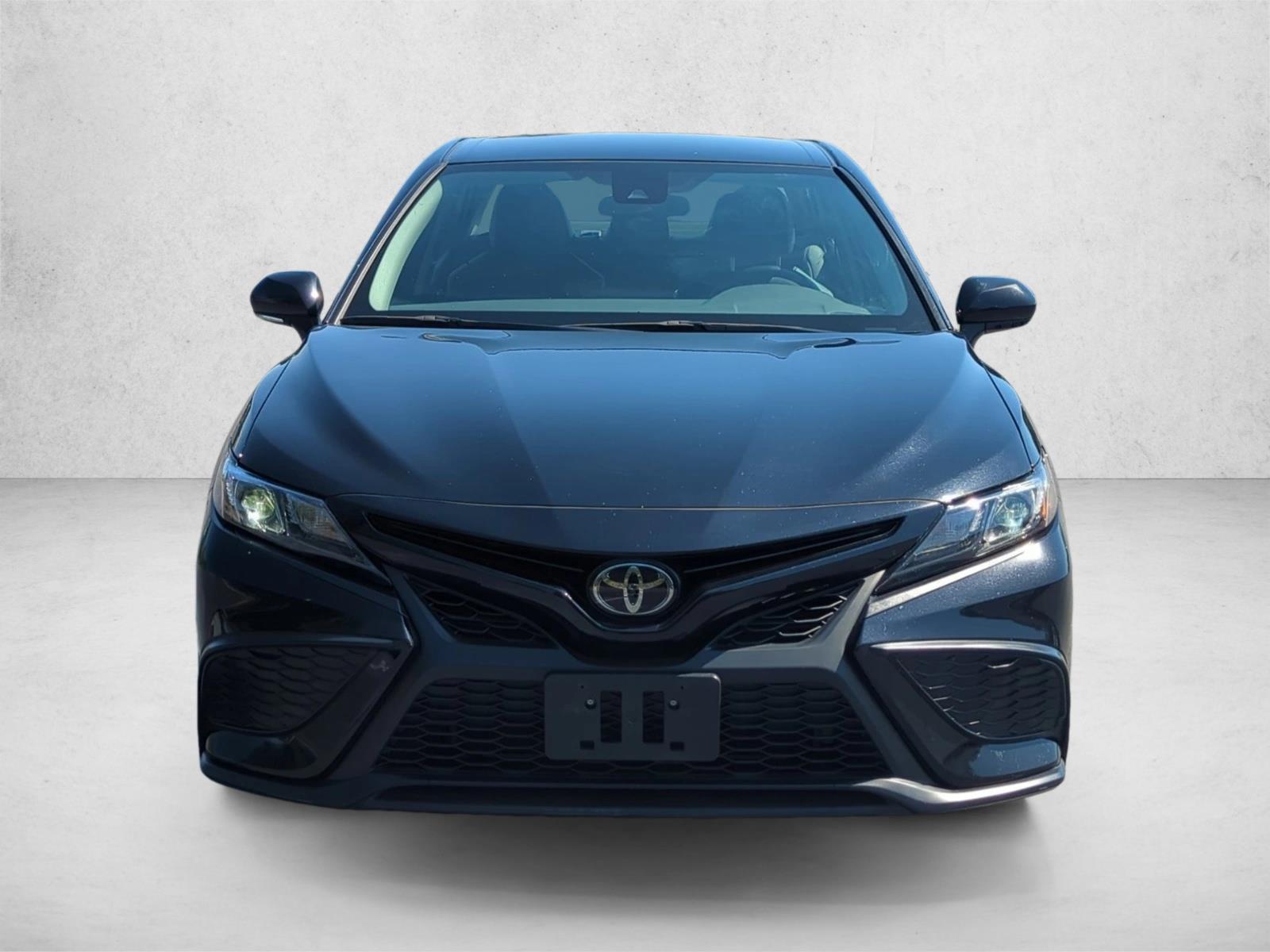 2024 Toyota Camry SE photo 2