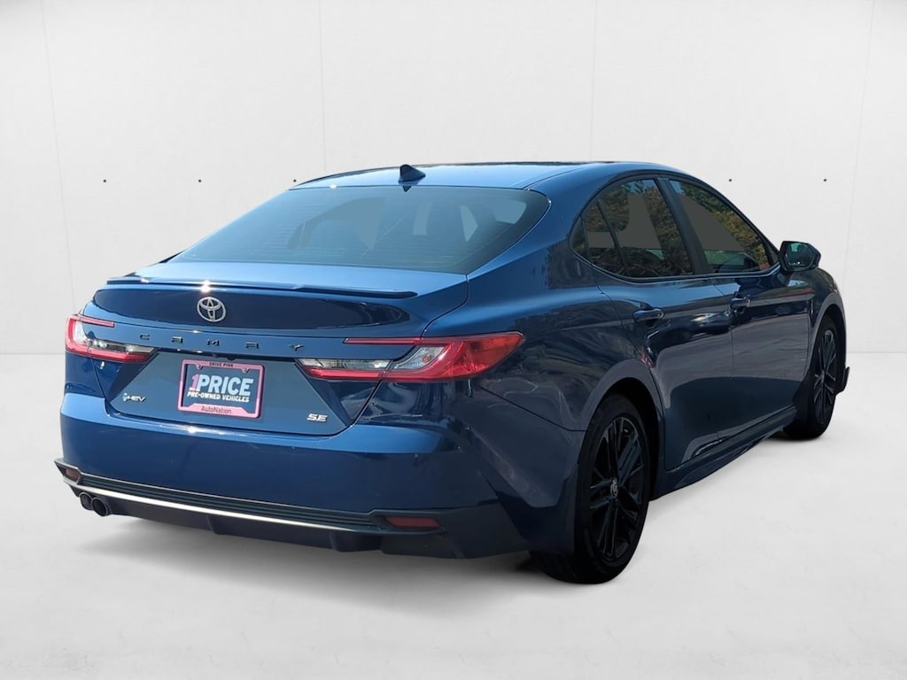 Used 2025 Toyota Camry SE Sedan