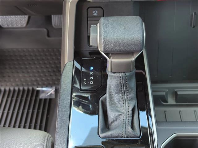 2024 Toyota Tundra SR5 - Photo 13