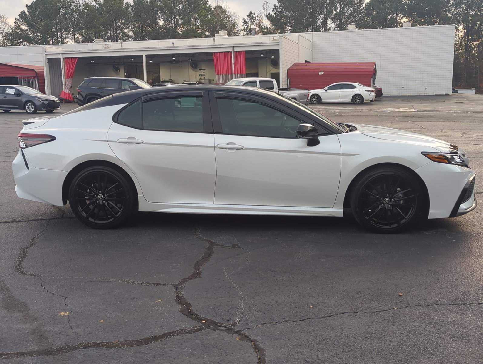 2024 Toyota Camry XSE V6 photo 4